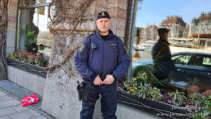 Jonas Sundquist - Skådespelare - jonassundquist.se - Beck - On-Set - Polis med repliker