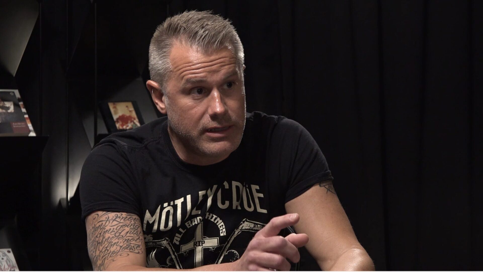 Jonas Sundquist - Skådespelare - jonassundquist.se - Screenshot 1 - Scen 1